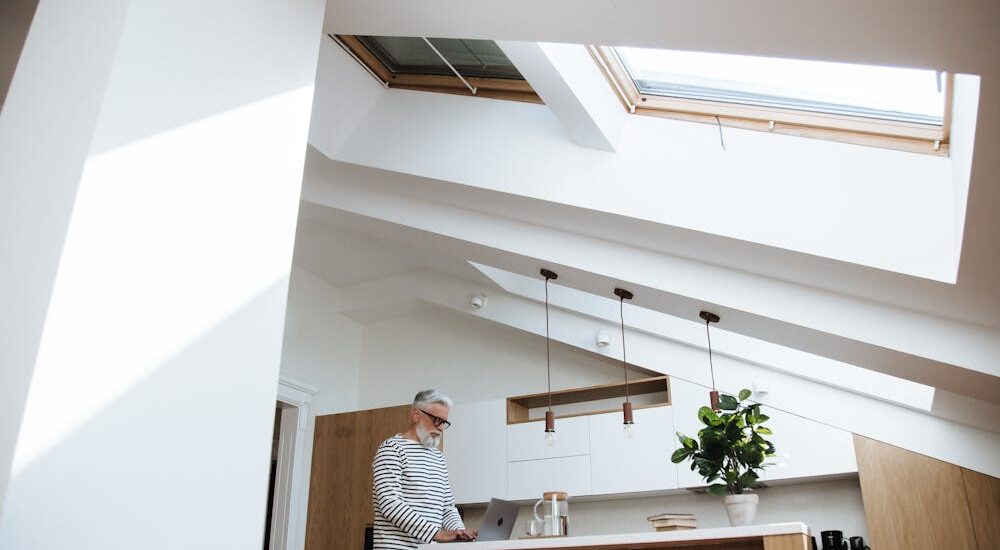 Comment installer une fenêtre de toit ?