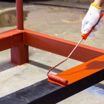 Pourquoi choisir la peinture en poudre époxy pour vos surfaces métalliques ?