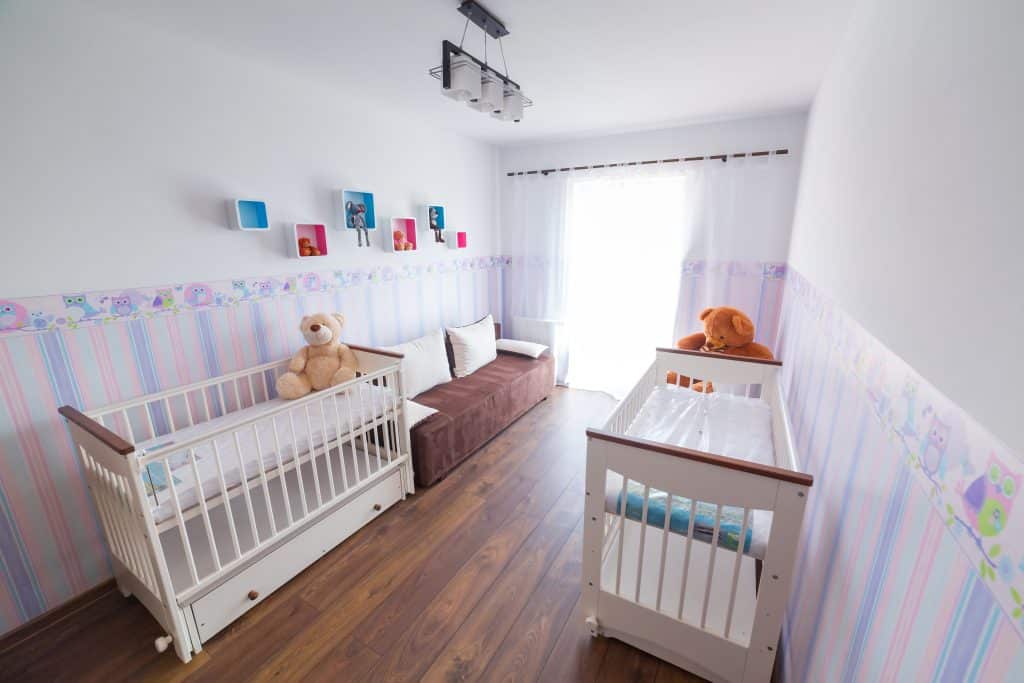 Chambre pour jumeaux : comment organiser l’espace pour deux bébés ?
