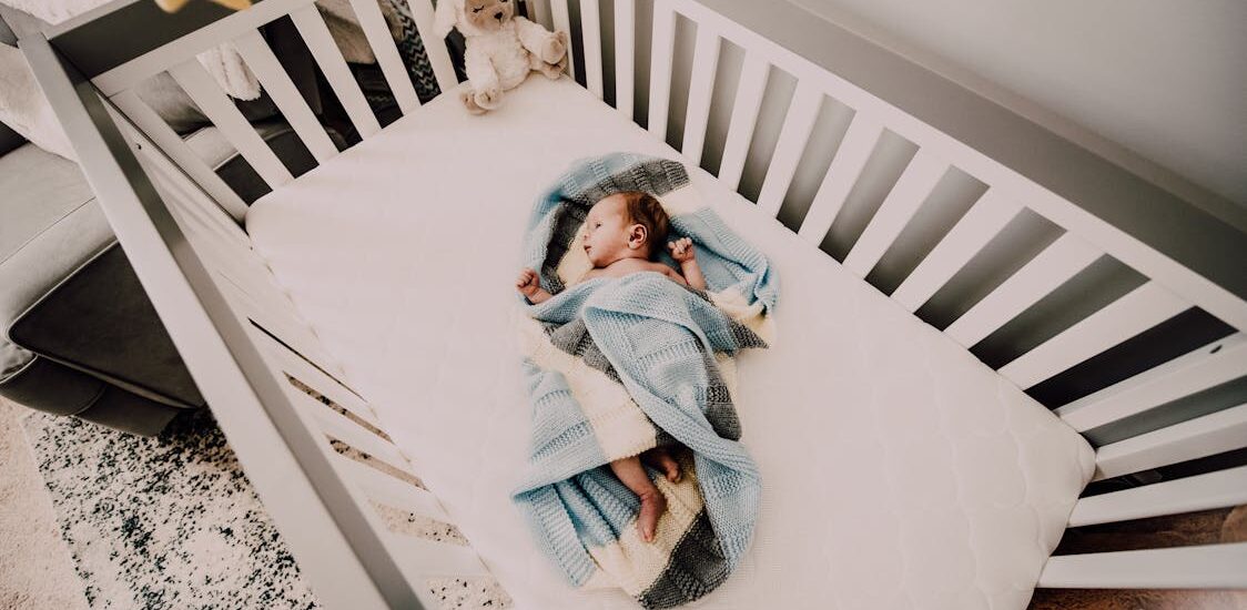 Les matelas pour lit bébé : comment choisir le meilleur pour un sommeil sain ?