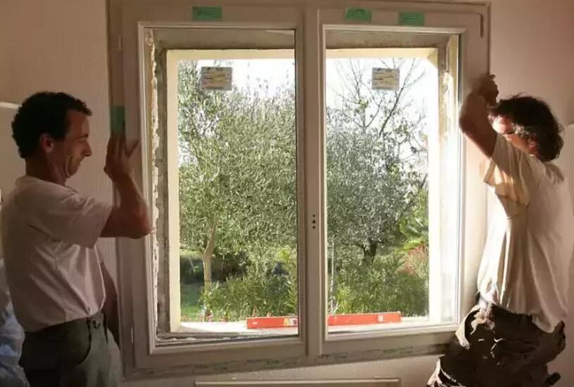 nouvelle fenêtre dans un mur existant